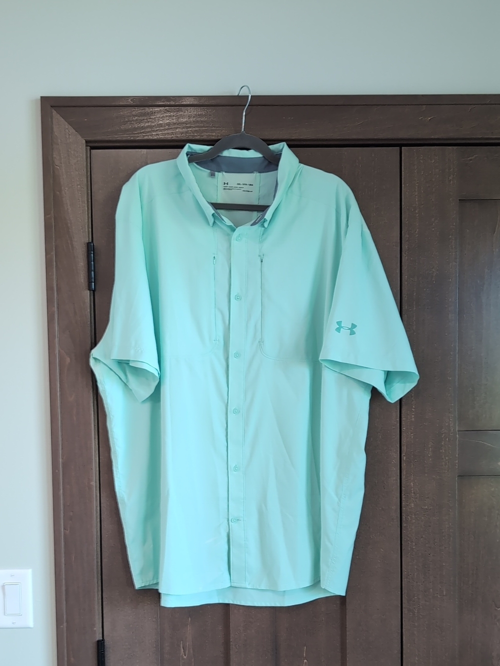 Under Armour Men's Button-Down Short Sleeve Shirt - Light Aqua
